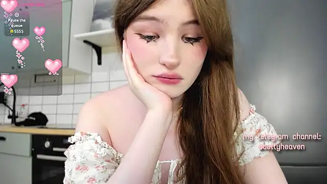 Snapshot of bettyheaven chatting on 07-14-26, 12:02 bettyheaven online show from 07-14-26, 12:02