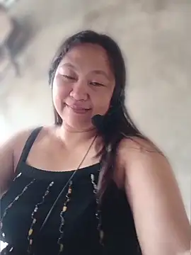 Snapshot of belove_hot43 chatting on 05-30-26, 12:30 belove hot43 online show from 05-30-26, 12:30