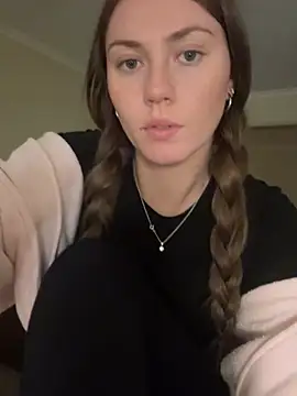daisycollins online show from 06-08-26, 11:10