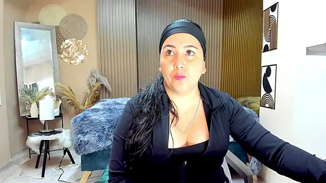 BBWLuxuryMuse online show from 06-02-26, 11:23