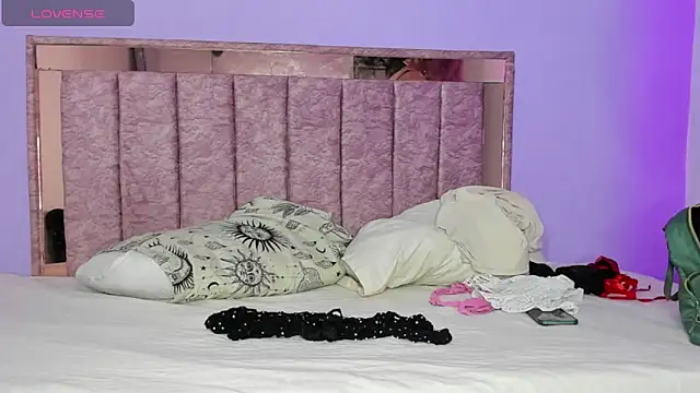 selene cute05 online show from 05-25-26, 10:05