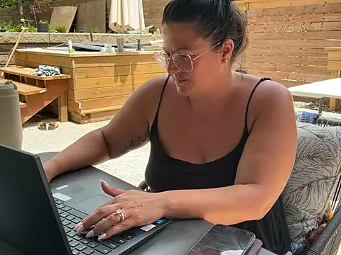 Madamebeton online show from 06-24-26, 05:34