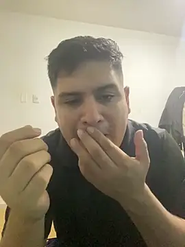 MenSexPeru online show from 05-03-26, 03:45