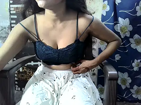 Snapshot of Lovely_Pandey chatting on 07-05-26, 05:31 Lovely Pandey online show from 07-05-26, 05:31