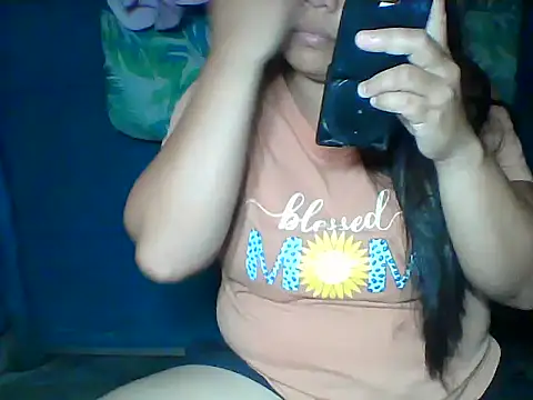 MommyKaye30 online show from 06-04-26, 08:20