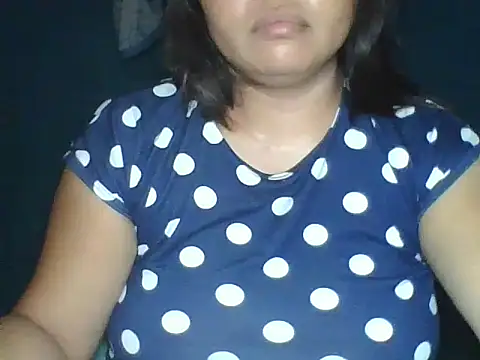 Snapshot of MommyKaye30 chatting on 07-02-26, 07:42 MommyKaye30 online show from 07-02-26, 07:42
