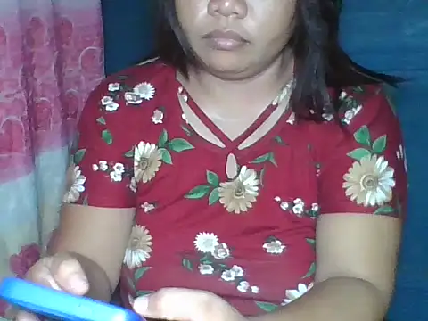Snapshot of MommyKaye30 chatting on 07-21-26, 06:10 MommyKaye30 online show from 07-21-26, 06:10