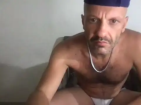 Snapshot of french_solo_X chatting on 05-30-26, 08:11 french solo X online show from 05-30-26, 08:11