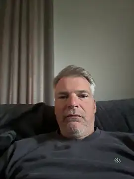 Snapshot of Thor-82 chatting on 05-11-26, 05:35 Thor-82 online show from 05-11-26, 05:35