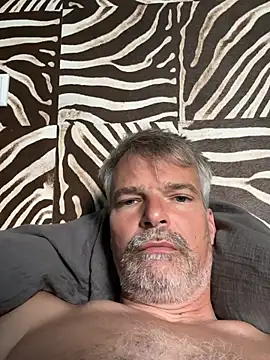 Snapshot of Thor-82 chatting on 06-20-26, 06:16 Thor-82 online show from 06-20-26, 06:16