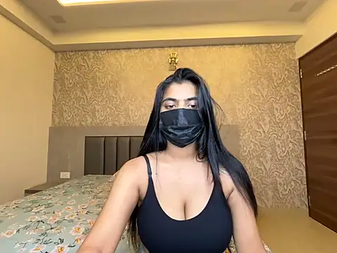 Snapshot of Miss_Heer chatting on 07-16-26, 05:08 Miss Heer online show from 07-16-26, 05:08