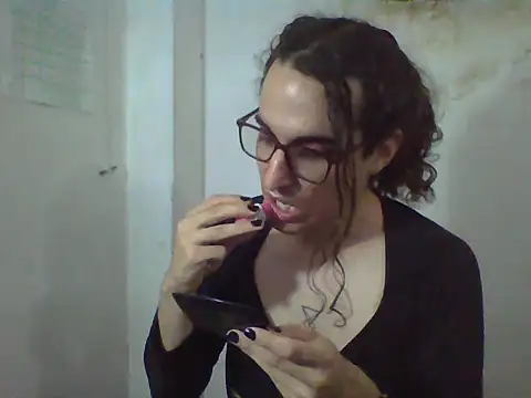 Snapshot of LaCuerva chatting on 05-16-26, 08:07 LaCuerva online show from 05-16-26, 08:07