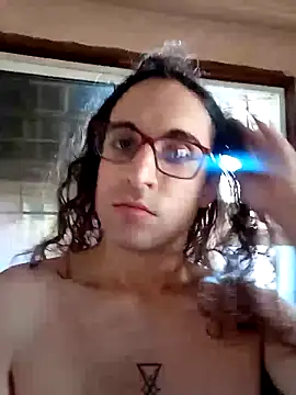 Snapshot of LaCuerva chatting on 06-11-26, 04:16 LaCuerva online show from 06-11-26, 04:16