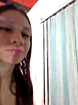 Snapshot of Dahlia_1 chatting on 05-13-26, 02:20 Dahlia 1 online show from 05-13-26, 02:20