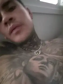 Snapshot of tattoo_11 chatting on 07-21-26, 03:03 tattoo 11 online show from 07-21-26, 03:03
