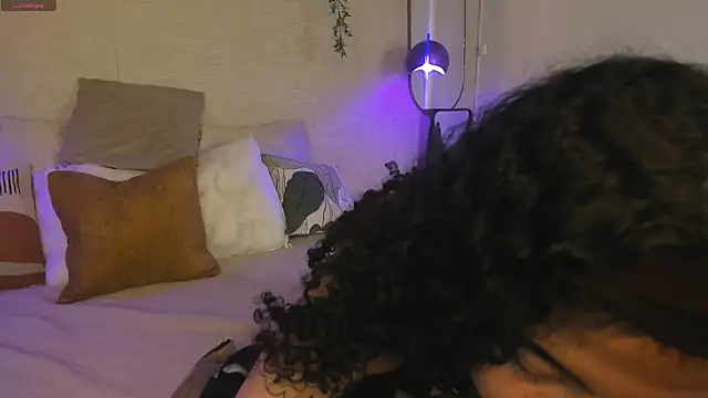Snapshot of Honey_Sofi chatting on 08-06-26, 01:13 Honey Sofi online show from 08-06-26, 01:13