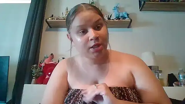 prettybabygurl04 online show from 05-04-26, 08:16