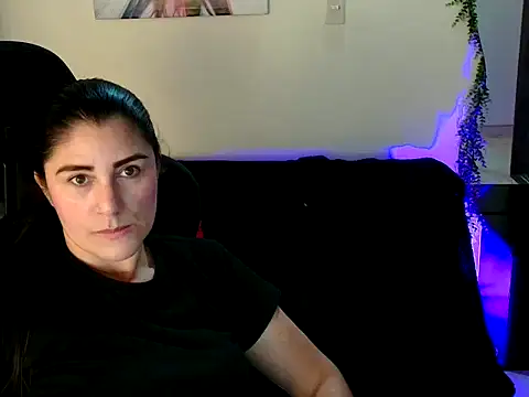 LUCYMILF SEXY online show from 05-22-26, 06:35