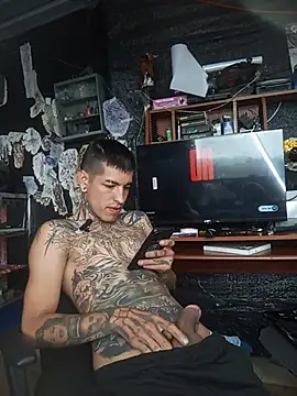 demoni0802 online show from 06-08-26, 01:33