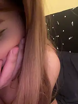 naughty vivian online show from 06-18-26, 10:09