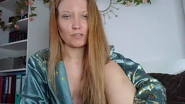 Candy Cougar online show from 07-19-26, 06:39