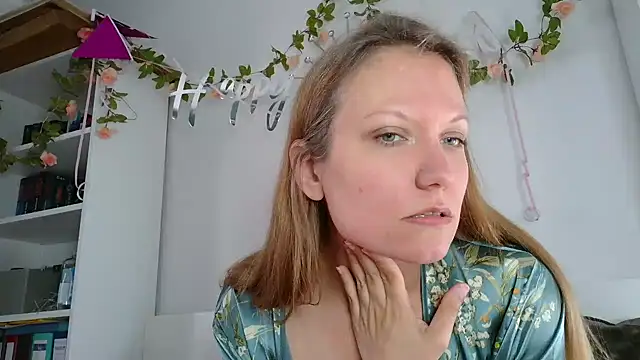 Candy Cougar online show from 07-25-26, 06:55
