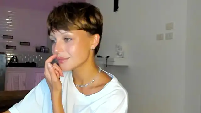 DollieRush online show from 06-19-26, 03:05