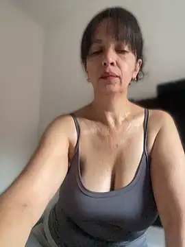 Soy Camila8 online show from 06-26-26, 11:14
