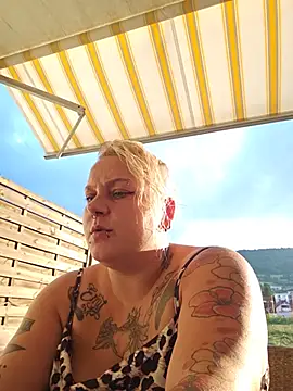 Lady Peggi online show from 08-05-26, 05:49