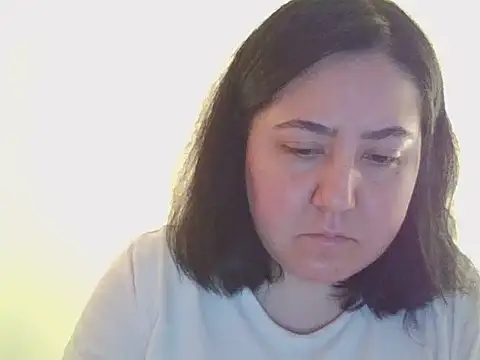 IsabellaJacobs online show from 05-19-26, 04:35