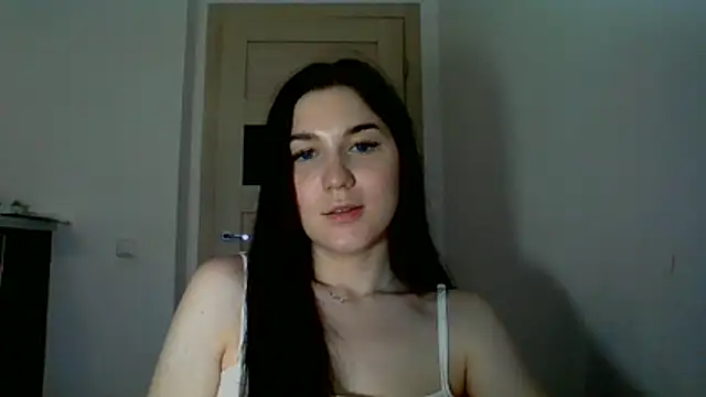 Katiee Foxi online show from 06-15-26, 06:43
