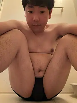 YuuYuu 010 online show from 05-19-26, 10:16