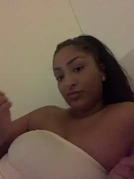 Snapshot of juicyprincess66 chatting on 05-12-26, 07:55 juicyprincess66 online show from 05-12-26, 07:55