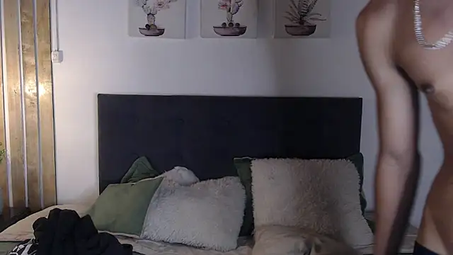 Snapshot of Jesve chatting on 05-08-26, 06:57 Jesve online show from 05-08-26, 06:57