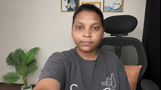 Snapshot of TANIYA8651 chatting on 05-16-26, 05:23 TANIYA8651 online show from 05-16-26, 05:23