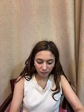 Lilywant online show from 05-27-26, 04:48