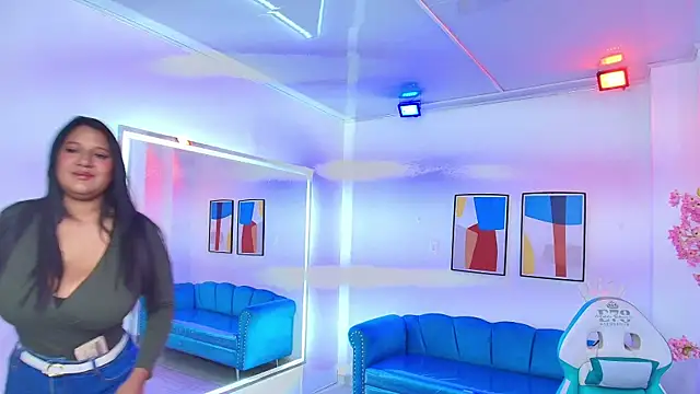 Snapshot of Isabella_rows chatting on 06-11-26, 07:23 Isabella rows online show from 06-11-26, 07:23