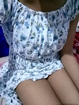 ilianaa1 online show from 05-13-26, 12:19