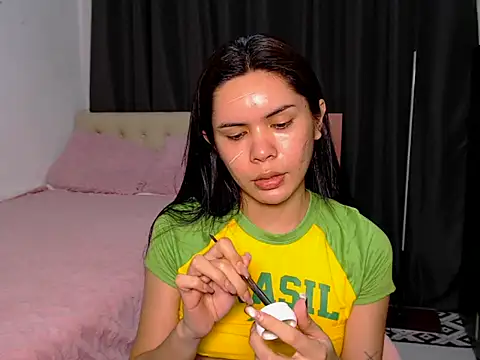 Alexandra Kenn online show from 06-28-26, 01:50