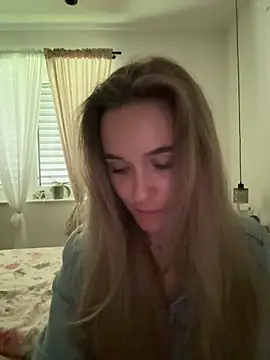 LillyStarr online show from 06-10-26, 11:09