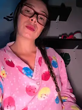 Yor Frost online show from 06-17-26, 02:58