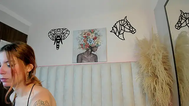 Kira Venom online show from 06-19-26, 12:09