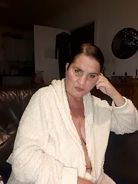 Velvet-Milf online show from 06-14-26, 07:16