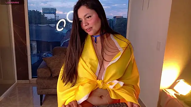 Snapshot of Eva-Apple chatting on 06-17-26, 10:32 Eva-Apple online show from 06-17-26, 10:32