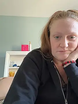 Kellilyn10 online show from 06-03-26, 02:44