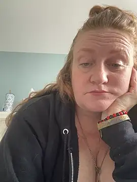 Kellilyn10 online show from 06-26-26, 05:28