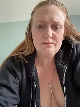 Kellilyn10 online show from 07-07-26, 05:17