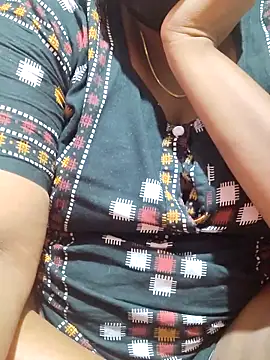 Snapshot of tamilkavitha123 chatting on 05-22-26, 06:53 tamilkavitha123 online show from 05-22-26, 06:53