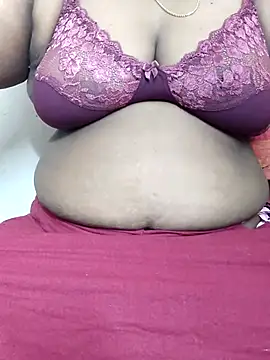 Snapshot of tamilkavitha123 chatting on 06-22-26, 04:20 tamilkavitha123 online show from 06-22-26, 04:20