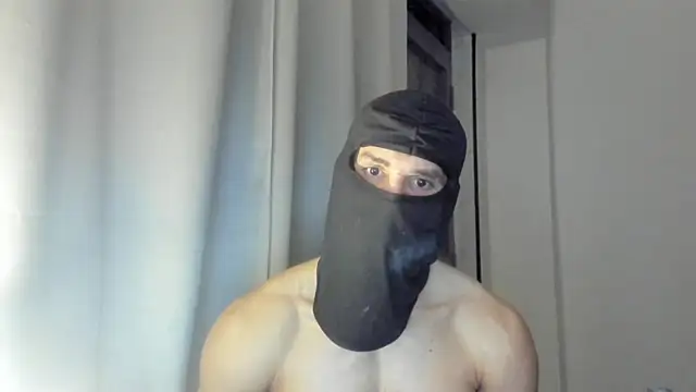 Snapshot of mysterious_muscles chatting on 05-14-26, 02:51 mysterious muscles online show from 05-14-26, 02:51